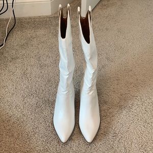 Vici white boots sizes 6.5